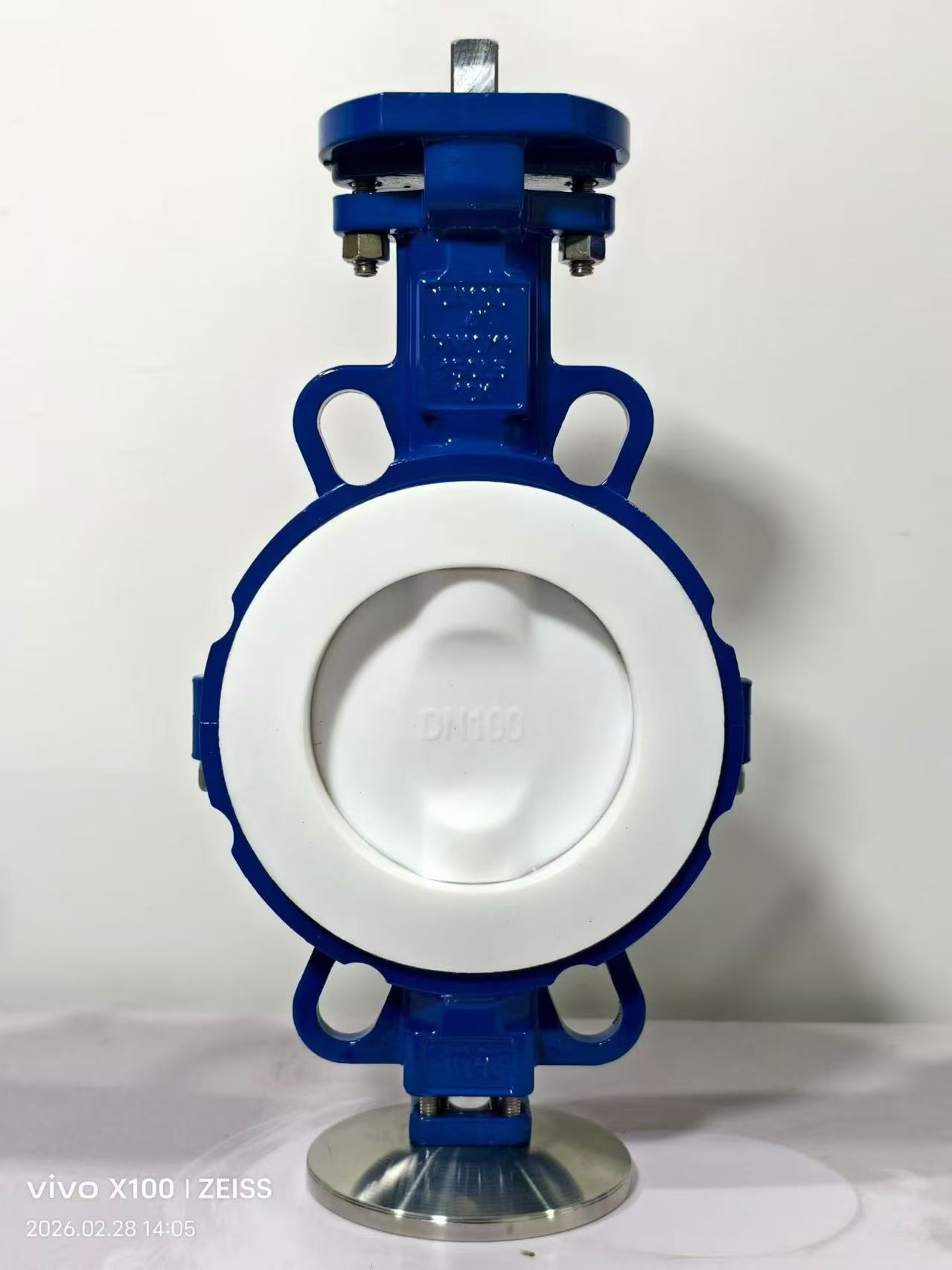 衬氟蝶阀实物图